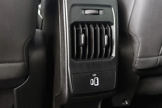 Alfa Romeo Tonale 1.3T PHEV Veloce Leder Stoelventilatie Stoelverwarming Harman Kardon Keyless / 38