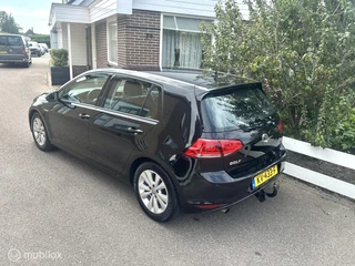 Volkswagen Golf 1.0 TSI 116PK Comfortline CLIMATE CONTROLE CARPLAY NAVIGATIE PARKEERSENSOREN ZEER NETTE AUTO!! / 4