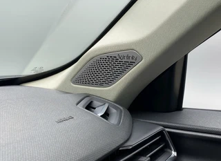 Lynk & Co 01 1.5 PHEV 262 pk  | 1e eigenaar | panoramadak | navigatie | 360 camera | stoelverwarming | NL auto / 35
