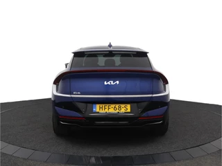 Kia EV6 Plus 84 kWh - Stoel-/stuurverwarming - Navigatie - Cruise Control Adaptief - Apple CarPlay/Android Auto - Fabrieksgarantie tot 02-2032 / 7