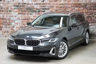 BMW 5 Serie Touring 520i High Executive Luxury Line Automaat / Live Cockpit Professional / Laser Light / Cruise Control / Achteruitrijcamera / Stoelverwarming / Climate Control / Comfort Stoelen / Parking Assistant / 18 Inch