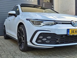 Volkswagen Golf GTE | 245PK | Pano | Matrix-LED / 2
