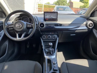 Mazda 2 1.5 Skyactiv-G Comfort  | 1e eigenaar | dealer onderh. | navigatie | stoelverw. | cruise control | apple carplay / 15