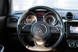 Suzuki Swift 1.2 STIJL SMART HYBR **NL-Auto** Camera / Apple Carplay / Android / 26