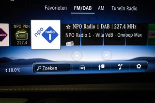 Mercedes-Benz CLA-klasse 250 e Business Solution AMG | WINTER PACK | PANORAMADAK | STUURVERWARMING | CAMERA / 41