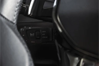 Peugeot 2008 1.2 PureTech 130 PK Allure - Automaat  | Dig. Cockpit | Adapt. Cruise | Stoelverw. | PDC | Camera | App. Connect | ECC | LM 17" | / 41