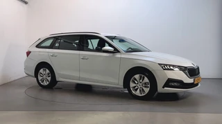 Skoda Octavia Combi 1.0 e-TSI DSG Business Edition Navigatie App-Connect DAB+ Parkeersensoren / 2