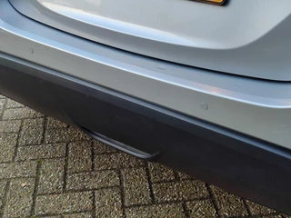 Toyota Yaris Hybrid 115 DYNAMIC STOEL/STUURVERW PARK-SENSOREN BLIND SPOT CAMERA KEYLESS 16'' LM-VELGEN CAMERA NAVI CLIMA AD-CRUISE APPLE/ANDROID / 30