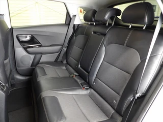 Kia Niro 1.6 GDi PHEV 141pk DCT6 DynamicPlusLine / 18
