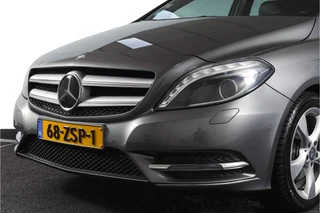 Mercedes-Benz B-Class 200 Ambition 157 PK - Automaat Orig. NL. | Cruise | PDC | NAV | Airco | Wegklapbare Trekhaak | LM 17" | / 25