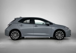 Toyota Corolla 2.0 Hybrid Business Sport Intro | Automaat | Adaptive cruise | Stuur & stoelverwarming | Navigatie | Camera / 9