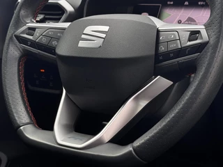 SEAT Leon Sportstourer 1.5 eTSI FR Business Intense 150 PK Schuif-Kantel Dak | NL-Auto | Camera | Beats Audio | Virtual Cockpit / 16