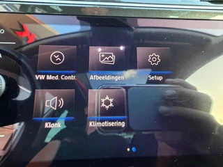 Volkswagen Tiguan 1.5 TSI ACT Highline Business R / Pano / 2x Massage / ACC / Trekhaak / Zeer kompleet ! / 29