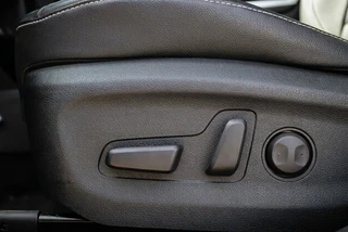 Kia e-Niro ExecutiveLine 64 kWh 204PK 100% SOH Leder | JBL Sound | Warmtepomp | Stoelkoeling / 24