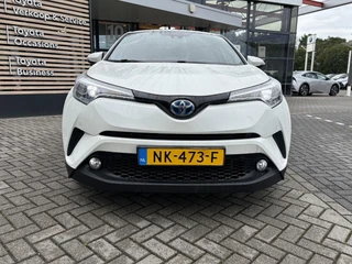 Toyota C-HR 1.8 Hybrid Executive / 4