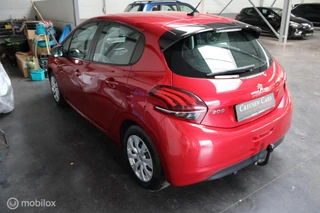 Peugeot 208 1.2 PureTech Blue Lion/Navi/Tel/Trekhaak/Pdc/ / 4