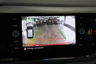 Volkswagen Taigo 1.5 TSI R-Line 3x  Adaptive-Cruise IQ-led 18'lmv 24 Maanden garantie* (Vraag naar de voorwaarden) / 19