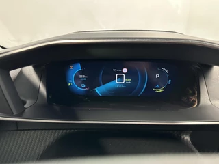 Peugeot e-2008 EV Allure Pack 50 kWh 3 FASE 92% SOH CAMERA ECC CRUISE CARPLAY NAVI LM. / 29