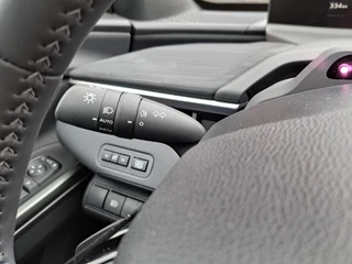 Toyota C-HR+ FIRST EDITION 77KWH 20" VELGEN WARMTEPOMP EL-ACHTERKLEP PRIVACY-GLASS 18"LMV BLIND SPOT STOELVERW. P-SENSOREN / 17