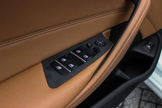 BMW 5-serie Touring 540i xDrive High Executive Luxury-Line | 1e eigenaar | Achterasbesturing | Cruise control adaptief | Apple carplay | Adaptief LED | DAB | Panoramadak | HiFi audio / 40