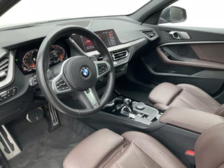 BMW 1 Serie 120i M-Sport Automaat Pano.dak Leer Stoel/Stuurverw HUD Carplay Stoelverw Led VOL! / 18