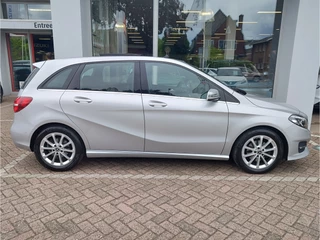 Mercedes-Benz B-Klasse 200 PRESTIGE AUTOMAAT  Pano | Dodehoeksensoren | Clima | Trekhaak / 7