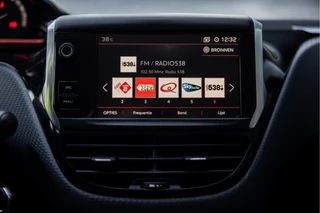 Peugeot 2008 1.2 PureTech GT-line  | Distributie riem V.V. | Carplay | Parkeersens. / 47