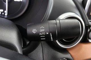 Fiat 124 Spider 1.4 MultiAir Turbo Lusso BOSE Keyless Stoelverwarming Achteruitrijcamera / 38