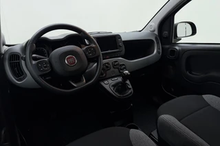 Fiat Panda 1.0 Hybrid City Life 69 PK | Airco | Dakrails | Weinig kilometers | Hoge instap | Zuinige motor | Electrische ramen | 5 Zitplaatsen / 15