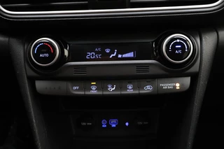 Hyundai Kona 1.0T 120pk Fashion | Navigatie | Trekhaak | Climate control | Achteruitrijcamera | Cruise control | Keyless | Lichtmetalen velgen | Parkeersensoren / 21