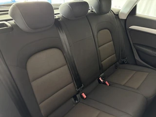 Audi Q3 2.0 TFSI quattro | Dealer onderhouden | Airco | Cruise control / 10