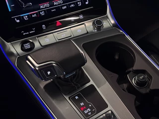 Audi A6 Avant 55 TFSI e Quattro Competition S-Line Massage HUD Stoelvent Leder / 42