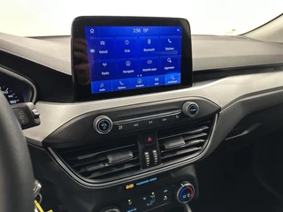 Ford Focus 1.0 EcoBoost Trend Edition Business CAMERA CARPLAY NAVI LM. / 30
