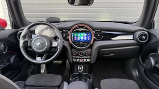 Mini 3-Deurs 2.0 John Cooper Works JCW Pack | Pano | HUD | Camera | CarPlay | Kuip | Dealer OH | / 17