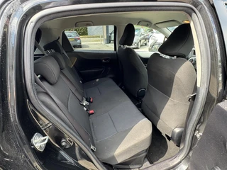 Toyota Yaris 1.5 HYBRID ASPIRATION / 17