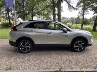 Mitsubishi Eclipse Cross 2.4 PHEV Intense / 7