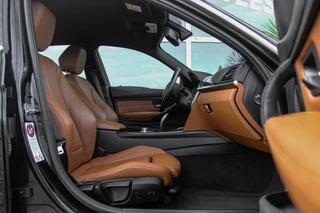 BMW 3-serie 316i Executive | Luxury Line | Sportstuur | Cruise control | Sportstoelen | Stoelverwarming | Climate control | Navigatie | Bluetooth | Regensensor | Lichtpakket | 18 inch | PDC / 15