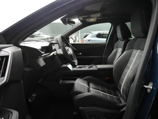 Opel Grandland Electric Business Edition 73 kWh | Elektrisch verstelb. bestuurdersstoel met geheugen | Elektrisch glazen panorama-dak | Voorstoel(en) met massagefunctie | Achterbank verwarmd | Warmtepomp | 20 inch Lichtmetalen velgen Diamond Cut / 8