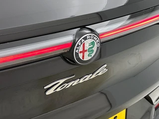 Alfa Romeo Tonale 1.5T 160PK Hybrid Veloce PANORAMADAK | LEER | CAMERA | 20”LM / 27