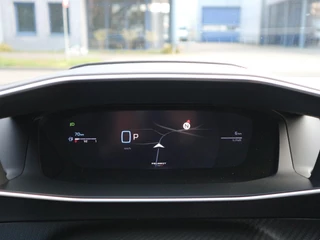 Peugeot 2008 1.2 Hybrid 145 GT Alcantara / Full-Option / ACTIE / 15