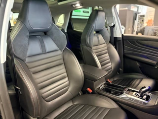 MG EHS 1.5 TGDI Luxury PHEV / automaat / 360camera / Leder/ carplay / Panorama-dak / 23