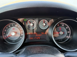 Fiat Punto Evo 0.9 TwinAir Easy Airco Cruise-Control Trekhaak 5-Deurs / 17