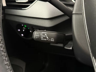 Skoda Kamiq 1.0 TSI Business Edition Automaat | Trekhaak | Camera | Apple CarPlay | Stoelverwarming | Lane Assist / 8