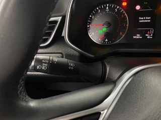 Renault Clio 1.0 TCe Zen/ Nederlandse auto/ Parkeersensoren achter/ Airco/ Apple carplay/ Android / 17