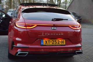 Kia ProCeed 1.4 T-GDI 140PK GT-PlusLine CAMERA/JBL/ELEC. ACHTERKLEP / 17