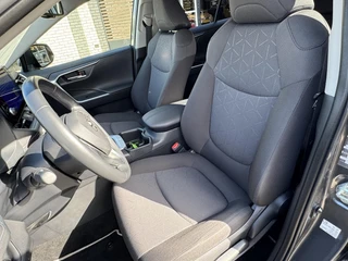 Toyota RAV4 2.5 Hybrid AWD DYNAMIC 1650KG TREKGEW STOELVERW PARK-SENSOREN NAVI CAMERA APPLE/ANDROID LM-VELGEN / 14