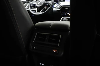 Mazda CX-60 2.5 e-SkyActiv PHEV Homura | SOH 93% | STOELVENTILATIE | DRAADLOZE LADER | 360 CAMERA / 6