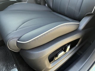 Omoda 5 EV Premium 61 kWh Voorraad Nieuw| ECC | Schuif/kanteldak | Keyless | Lederen bekleding | Stoel & Stuurverwarming | Navigatie | 7 Jaar fabrieksgarantie / 40
