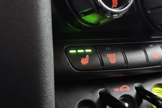 MINI Electric Camden Go Edition 33 kWh SOH 97% Apple CarPlay Achteruitrijcamera Sportstoelen Stoelverwarming / 24
