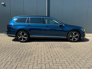 Volkswagen Passat 1.4 TSI PHEV * Panoramadak * Headup display * Dealer onderhouden * / 5